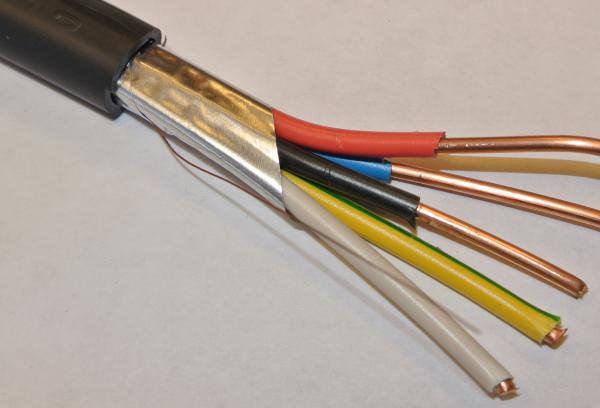 ВВГэнг(А)-LS 5х6,0 фото