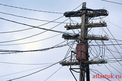 Как решить проблему повышенного (пониженного) напряжения в бытовой сети?